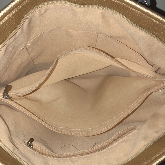 Beautiful Pale Gold Leather Handbag NWOT - Picture 7 of 8